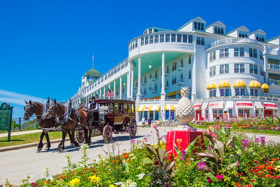 Great Lakes Explorer Signature Tour